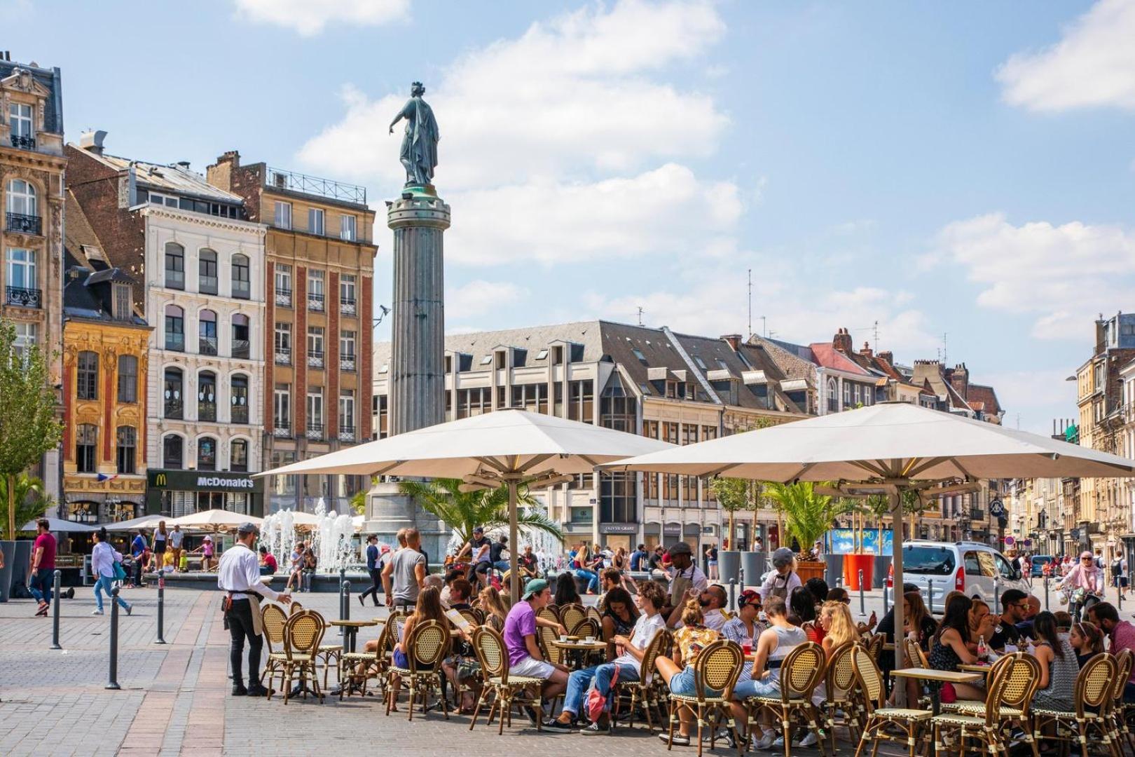 Bright, Fully-Equipped Apartment In Central Lille Zewnętrze zdjęcie
